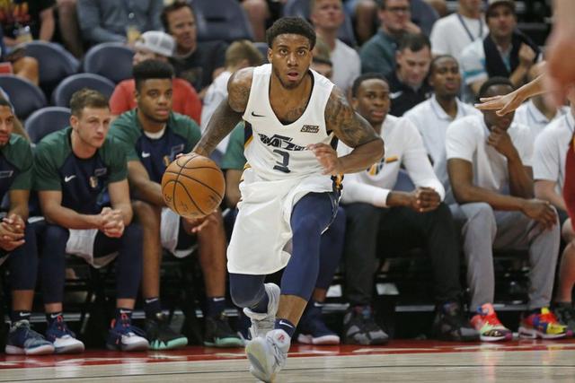 泰晤士报：曼联接近任命阿莫林 范尼可能只带一场